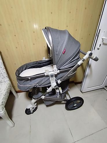 Uşaq arabası – çoxfunksiyalı, 3 təkərli dizayn - Rəng: boz -