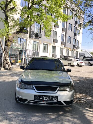 Daewoo: Daewoo Nexia: 2010 г., 1.5 л, Механика, Бензин, Седан