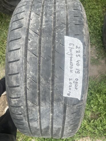 Шины: Шины 235 / 40 / R 19, Лето, Б/у, 1 шт, Легковые, Япония, Bridgestone