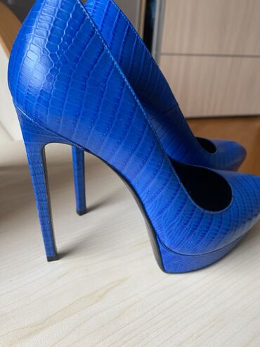 Tuflilər: Tuflilər, YSL, Ölçü: 37, rəng - Mavi, Yeni — 9