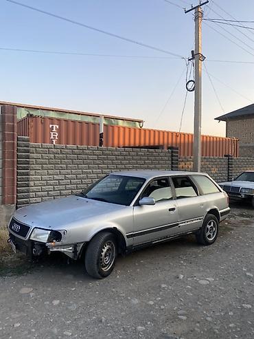 a4 b7: Audi 100: 1992 г., Механика, Универсал — 2