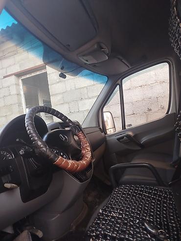 Легкий грузовой транспорт: Легкий грузовик — 2