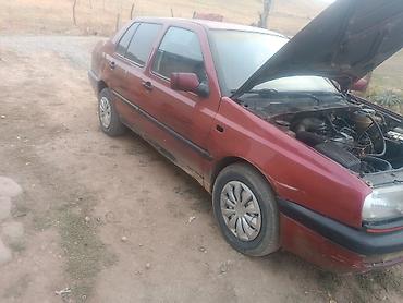rx 3: Volkswagen Vento: 1993 г., Механика, Бензин, Седан — 2