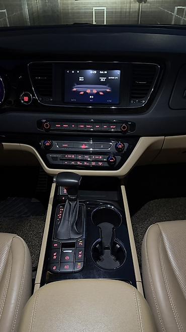 продаю кия карнивал: Kia Carnival: 2020 г., 2.2 л, Автомат, Дизель, Минивэн — 7