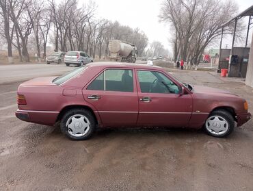 старые машина: Mercedes-Benz E-Class: 1993 г., 2.9 л, Автомат, Дизель, Седан