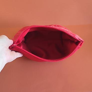 mona kragujevac: Kozmetička torbica – ružičasta, sa printom ruža - Materijal: glatka — 5