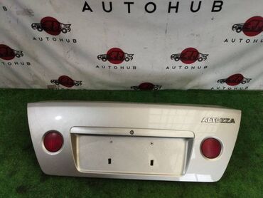 Передние фары: Крышка багажника Toyota Altezza GXE10 1G-FE 2002 (б/у)