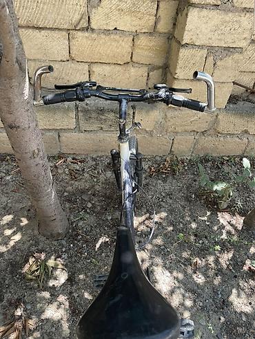 barter velosiped: Velosiped – şəhər və yüngül off-road üçün - Rəng: qara/ağ - Çərçivə — 2