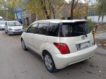 Toyota: Toyota ist: 2003 г., 1.3 л, Автомат, Бензин, Хэтчбэк