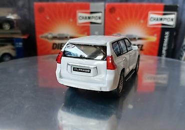 Avtomobil modelləri: Toyota, 2009 il, 1:43, Dəmir, Ödənişli çatdırılma — 4