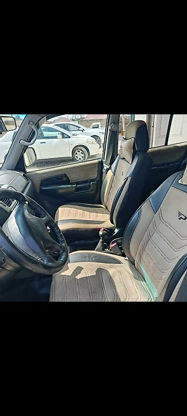 mitsubishi pajero 2000: Mitsubishi Pajero: 1.8 l | 1998 il Ofrouder/SUV — 6