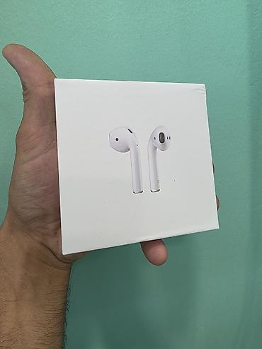 baseus bowie e3: Simsiz Bluetooth qulaqlıq, ağ rəngdə. Qutu üzərində klassik qulaqlıq — 1
