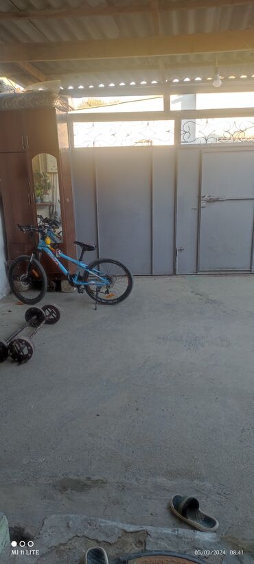 Yeni tikili: Bülbülə qəs., 3 otaqlı, Yeni tikili, m. Koroğlu, 80 kv. m — 12