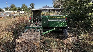 бороны мала: Пресс-подборщик тюковый (похоже на John Deere, малогабаритный тюковый — 6