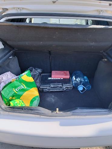 фольксваген пассат 1: Volkswagen Golf III, ağ rəng, 5 qapılı hetçbek. Əsas xüsusiyyətlər: - — 7