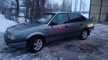 Volkswagen: Volkswagen Passat: 1990 г., 1.8 л, Седан — 4