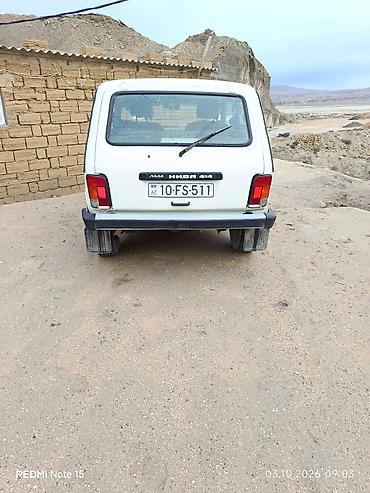 niva diskleri satilir: LADA Niva 4x4, ağ sarı rəngdə, universal kuzov. Xüsusiyyətlər: - Tam — 3