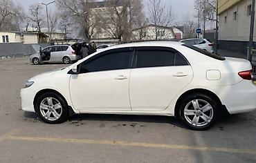 Toyota: Toyota Corolla: 2011 г., 1.6 л, Автомат, Бензин, Седан — 4