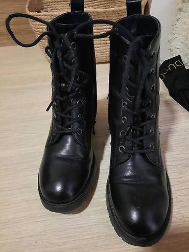 ugg bor: Lusso kozne cizme, nosene par puta, stanje odlicno — 4