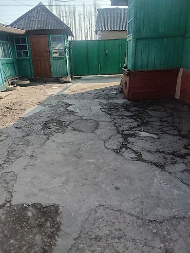 Продажа коттеджей и домов: Продается частный дом с приусадебным участком. Описание: - Участок с — 1