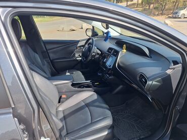 Toyota: Toyota Prius: 2020 г., 1.8 л, Типтроник, Гибрид, Хэтчбэк — 9