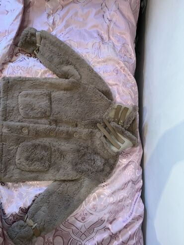 шубу из искусственного меха: Шуба, Кыска модель, Кытай, S