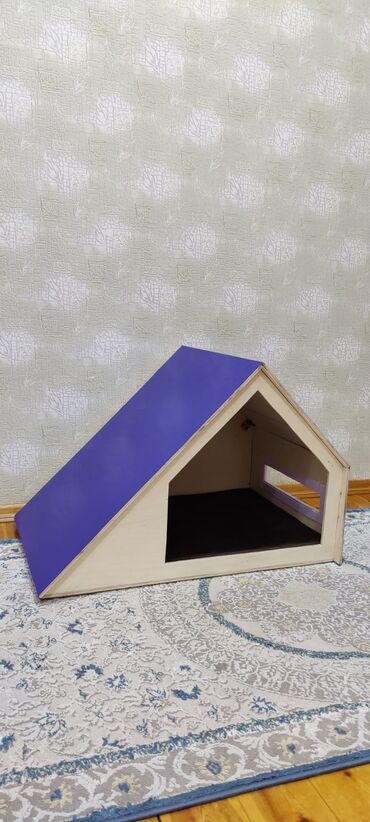 домик для большой собаки: Yuva it ucun.домик для собак-голубой 90 ман и для кошки белый 60 ман
