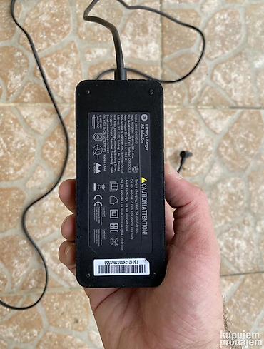 Trotineti, skejtbordovi i hoverbordovi: Prodajem elektricni trotinet Xiaomi scoter 5. Kupljen je nov u A1 i — 13