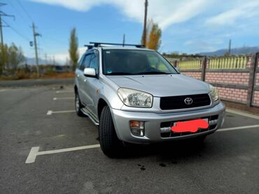 Toyota: Toyota RAV4: 2003 г., 2 л, Механика, Бензин, Кроссовер