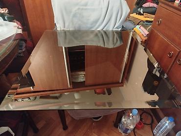 Postolja za stolove: Ogledalo braon staklo sa efektom ogledala. Dimenzije oko 64,4 cm x 64 — 12