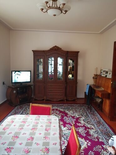 Qonaq otağı dəstləri: Masa və oturacaqlar — 2