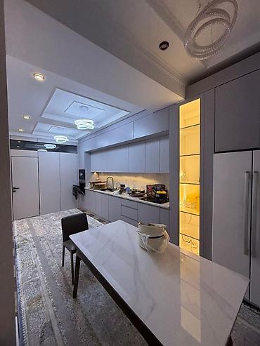 Продажа квартир: 4 комнаты, 140 м² — 5