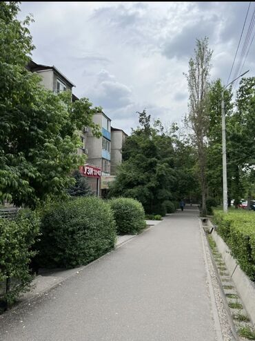 квартира кара жыгач долгосрочное: 3 бөлмө, Менчик ээси, Чогуу жашоосу жок, Толугу менен эмереги бар
