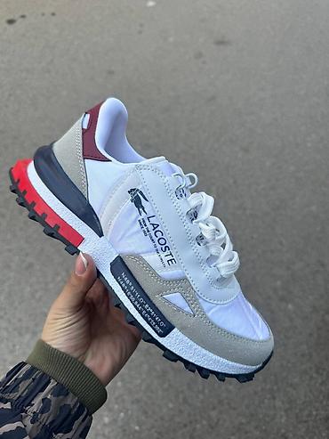 Patike: Stigle 40-43 Akcijska cena samo 5000 din. 44-46 5500 din — 4