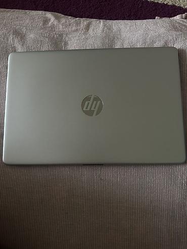HP ноутбук 15" (серебристый корпус) - Экран: тонкие рамки