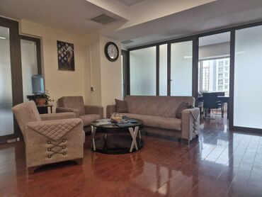 Ofislər: Xətai metrosuna piyada məsafədə. Xətai Rayonu, Heydər Əliyev, 8 — 6