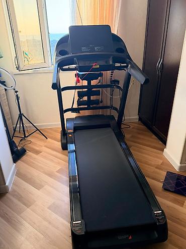 Qaçış trenajorları: Qaçış trenajoru – evdə kardio və fitnes üçün - Elektriklə işləyən — 1