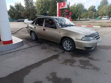 купить зимние шины на 14 бу: Daewoo Nexia: 2013 г., 1.6 л, Механика, Бензин, Седан