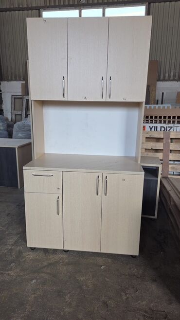 Sifarişlə ofis dəst mebeli: Mebel istehsalı və quraşdırma xidməti - Ofis masaları: İki rəngli — 115