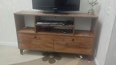 TV altlığı: TV stendi / Media konsolu - Material: taxta teksturalı laminat (isti — 1