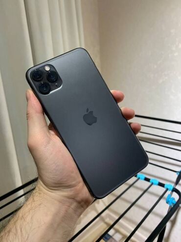 айфон иксер: IPhone 11 Pro Max, Б/у, 256 ГБ, Space Gray, Зарядное устройство, Защитное стекло, Чехол, 70 %