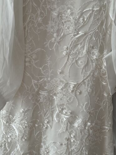 Ziyafət donları: Zərif krem rəngində xına toy gəlinliyi Özəl tikdirilib (tanınmış — 11