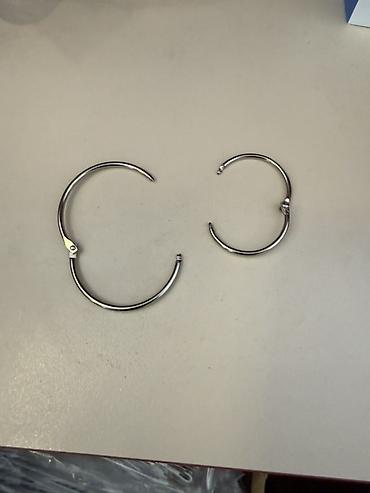 ucuz tablo: Paslanmayan poladdan dairəvi halqa bağlayıcı (snap ring/keyring stili) — 4