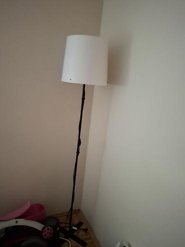 Podna lampa sa abažurom - Tip: podna lampa sa klasičnim cilindričnim