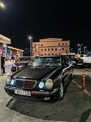 mercedes 180 b: Mercedes-Benz E 240: 2.4 l | 2000 il Sedan — 2