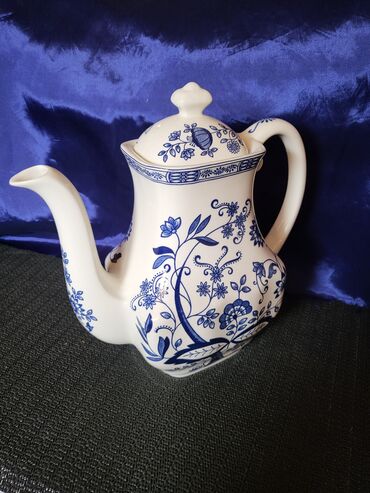 Čajnici: Bokal nov,cvibl mustra engleski Wedgwood iz 70ih.god. Nov bokal,sve — 2