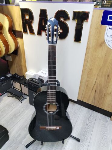 Пианино: Классическая гитара, Yamaha, Б/у, Самовывоз
