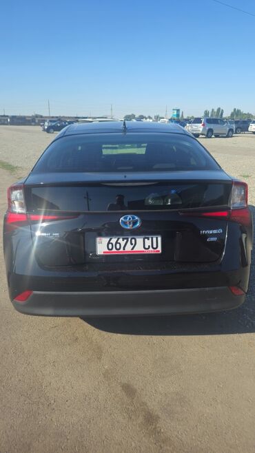 рассрочка авто без первоначального взноса: Toyota Prius: 2019 г., 1.8 л, Автоматтык, Гибрид, Седан
