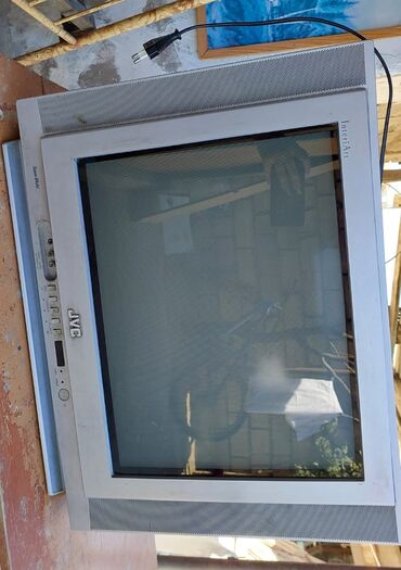 ZX: Televizor JVC