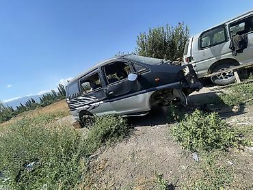 чон: Mitsubishi Delica дизель 2 кузов хотели перекинуть времени нету движок — 1